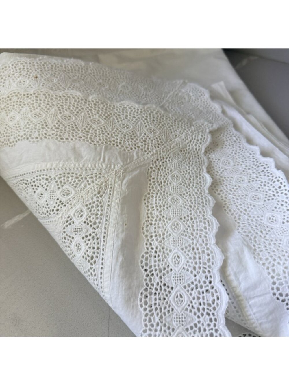 Vintage White 1 King Bedsheet And 2 King Shams Pillowcases Crochet Lace Borders - Picture 5 of 16